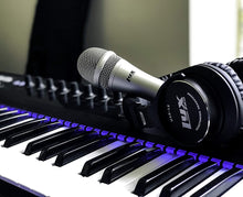 Load image into Gallery viewer, HAS-15 Professional Studio Headphone